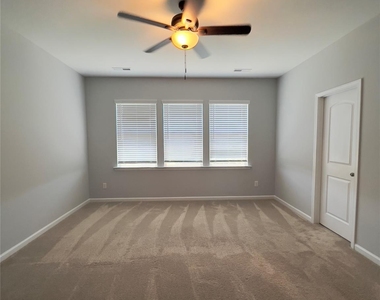 11262 Serenity Farm Drive - Photo Thumbnail 13