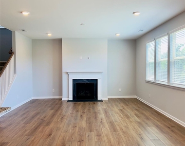 11262 Serenity Farm Drive - Photo Thumbnail 7