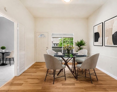 10438 High Hollows Drive - Photo Thumbnail 7
