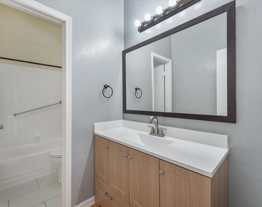 10438 High Hollows Drive - Photo Thumbnail 9
