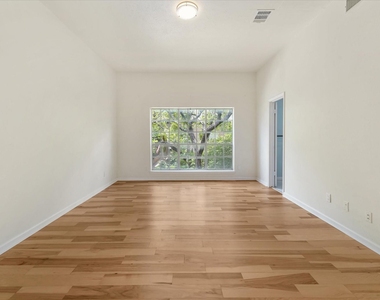 10438 High Hollows Drive - Photo Thumbnail 3