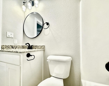 2384 Miller Street - Photo Thumbnail 11
