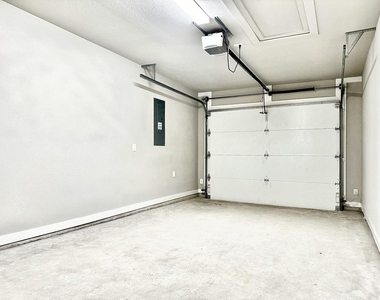 2384 Miller Street - Photo Thumbnail 18