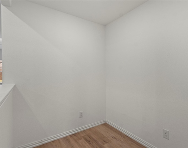 1305 Panela Road - Photo Thumbnail 9