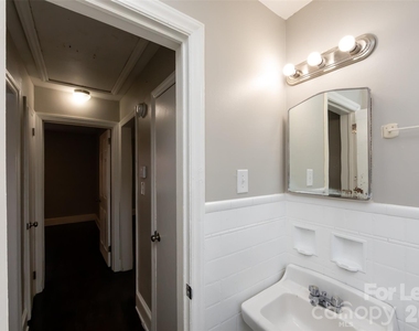 3427 Meredith Avenue - Photo Thumbnail 18