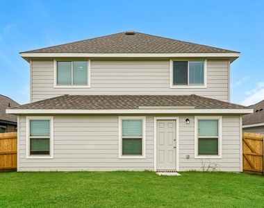 518 Thompson Place - Photo Thumbnail 1