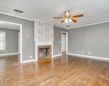 6404 Malvey Avenue - Photo Thumbnail 3