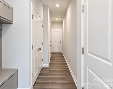 6518 Harlech Street - Photo Thumbnail 16