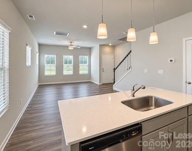 6518 Harlech Street - Photo Thumbnail 8