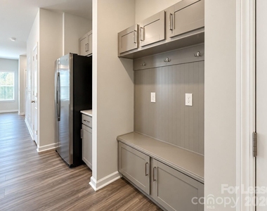 6518 Harlech Street - Photo Thumbnail 12