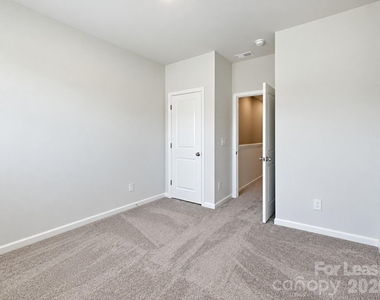 6518 Harlech Street - Photo Thumbnail 29