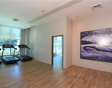 1100 S Miami Avenue - Photo Thumbnail 13