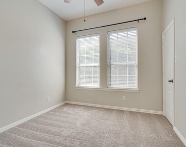 4016 Rome Court - Photo Thumbnail 20