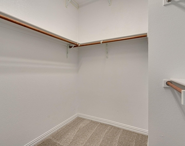 4016 Rome Court - Photo Thumbnail 8