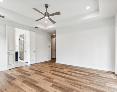 239 Athenia Drive - Photo Thumbnail 23
