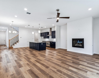 239 Athenia Drive - Photo Thumbnail 11