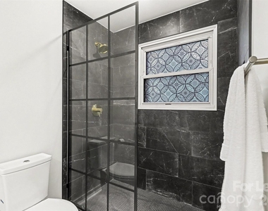 2616 Springway Drive - Photo Thumbnail 11