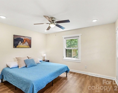 2616 Springway Drive - Photo Thumbnail 6