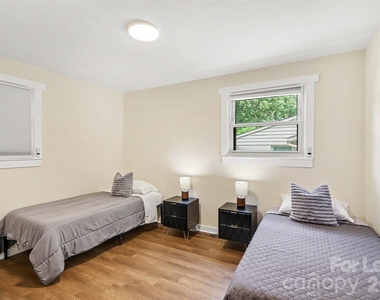 2616 Springway Drive - Photo Thumbnail 8