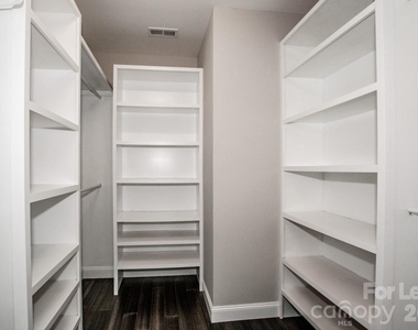 6120 Durango Way - Photo Thumbnail 25