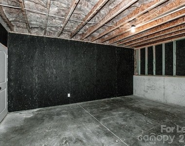 6120 Durango Way - Photo Thumbnail 34