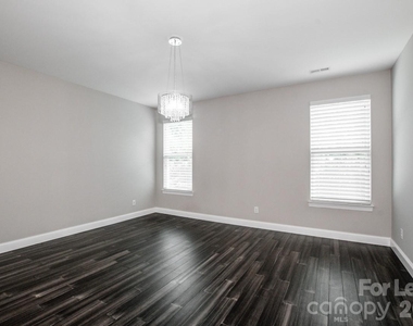 6120 Durango Way - Photo Thumbnail 6