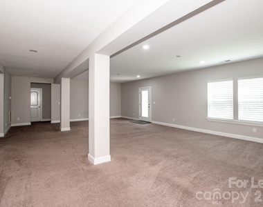 6120 Durango Way - Photo Thumbnail 27
