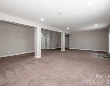 6120 Durango Way - Photo Thumbnail 29