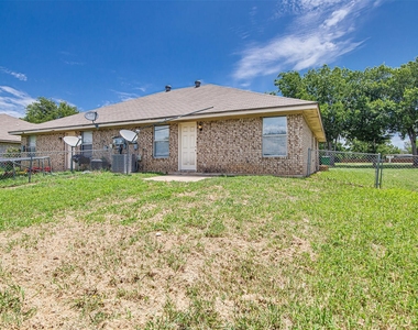 210 Joshua Boulevard - Photo Thumbnail 19