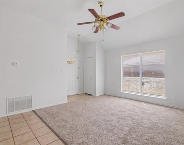 210 Joshua Boulevard - Photo Thumbnail 3