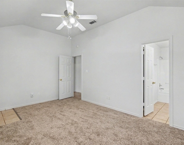 210 Joshua Boulevard - Photo Thumbnail 13