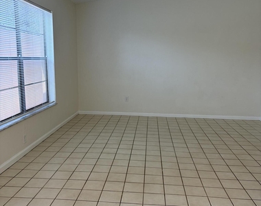 1303 Hempstead Street - Photo Thumbnail 5