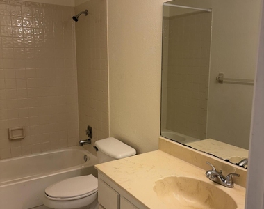 1303 Hempstead Street - Photo Thumbnail 15