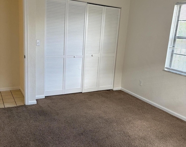 1303 Hempstead Street - Photo Thumbnail 17