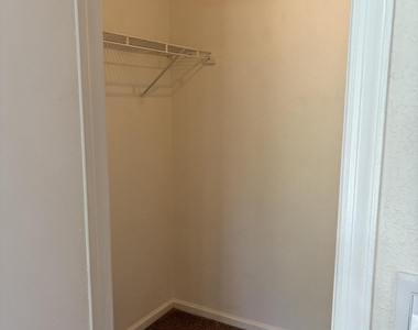 1303 Hempstead Street - Photo Thumbnail 11