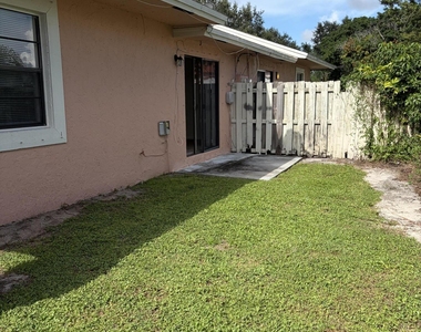 1303 Hempstead Street - Photo Thumbnail 20