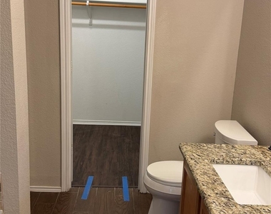 4500 Mountain Oak Street - Photo Thumbnail 8