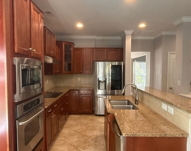 2413 Merryvale Way - Photo Thumbnail 5