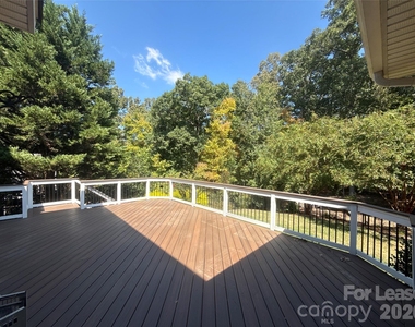 2413 Merryvale Way - Photo Thumbnail 24