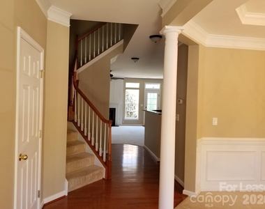20528 Harbor View Drive - Photo Thumbnail 6