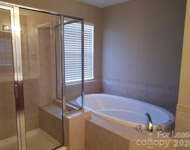 20528 Harbor View Drive - Photo Thumbnail 7