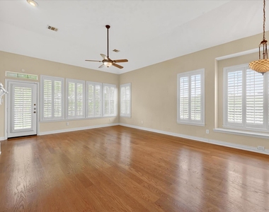 3500 Christopher Lane - Photo Thumbnail 9