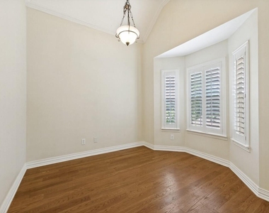 3500 Christopher Lane - Photo Thumbnail 4