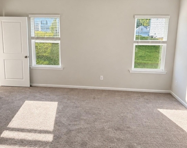 349 Reinhart Drive - Photo Thumbnail 3