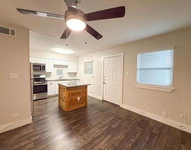 5928 Fletcher Avenue - Photo Thumbnail 10