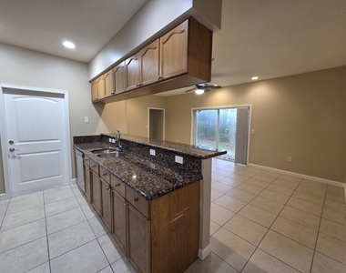 4661 Villas Santorini Drive - Photo Thumbnail 8