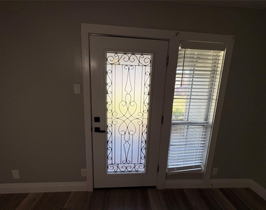 705 Vine Street - Photo Thumbnail 18