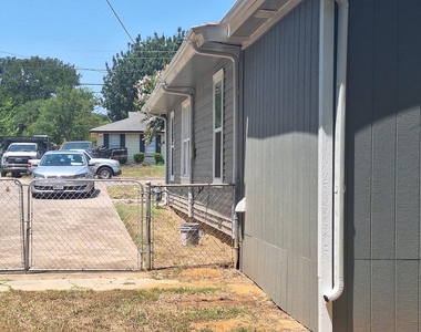 705 Vine Street - Photo Thumbnail 1