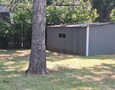 705 Vine Street - Photo Thumbnail 22
