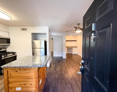 5928 Fletcher Avenue - Photo Thumbnail 5